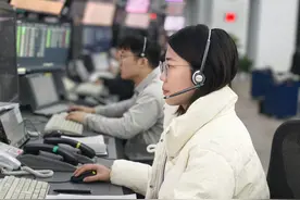 20分钟！4800米高空开辟绿色通道，一航班紧急落地武汉图片