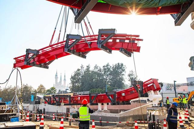 上海迪士尼扩建有哪些新进展？十周年还有什么大惊喜？乐园“掌门人”都回应了