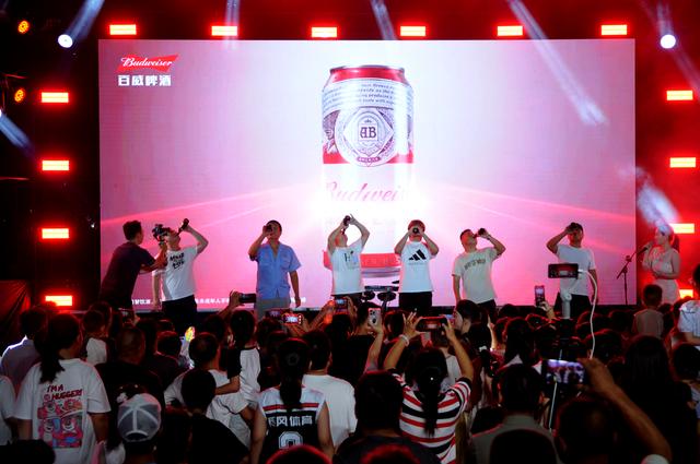 消夏凤泉、嗨翻盛夏！2025凤泉区消费市集暨啤酒音乐嘉年华”启幕