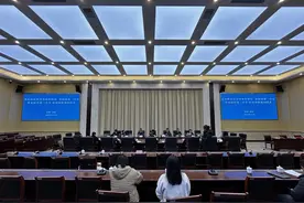 贵阳市第一中学与贵安新区第三中学签订结对帮扶协议图片