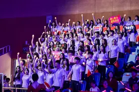 上海海事大学举办庆祝中华人民共和国成立75周年主题歌会图片