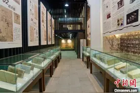 浙江乡村收藏家“搬砖”十余年：千年古砖“活”起来图片