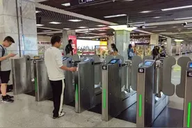 地铁刷卡/码无法进出站怎么办？图片