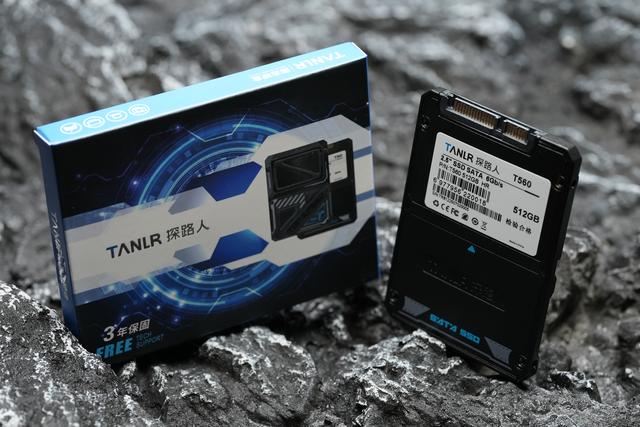 装甲风SATA固态：T560 固态硬盘开箱图赏！