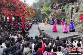 湖北宜昌：峡江秀色催热三峡春季旅游市场图片
