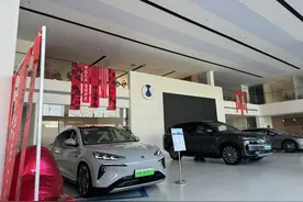 探店“西装暴徒”腾势Z9：目前无优惠 驾驶质感上乘图片