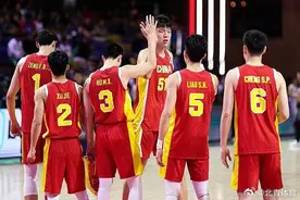 中国男篮集训后首练人员齐整希望优中选优图片