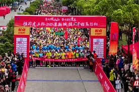 【每日一图@湖南】3500人穿越6000年！在城头山跑出一步千年图片