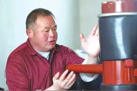 一个人练拳 十几万人“围观” 河南48岁农民大哥王建宾打咏春拳走红图片