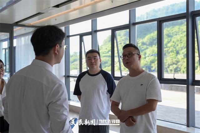 “粤”“贵”越多彩！2025年粤港澳大湾区人工智能优强企业赴黔投资考察见闻