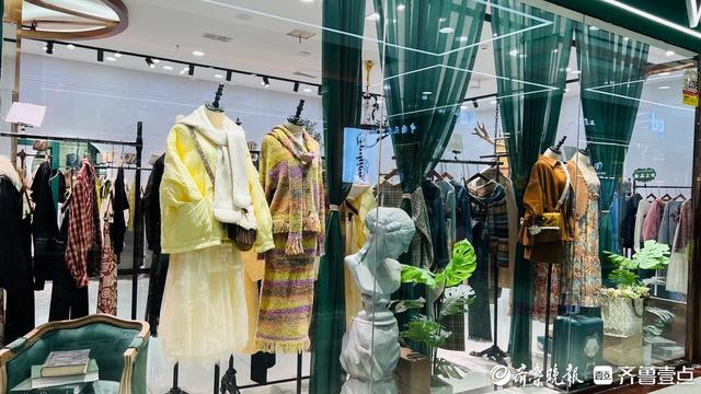 国庆假期邂逅城市烟火，济南泺口服装城成游客购物美食新地标