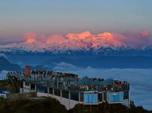 甘孜从0°到100°，每一“度”都好玩～