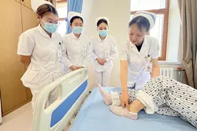 “躺平”不“躺枪”， 压疮防治知识全在这儿！图片