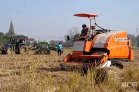 助力“点草成金”！湖南出台政策培育秸秆收储运职业经纪人图片