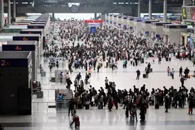 助力“五一”出行！郑州站加开多趟旅客列车图片