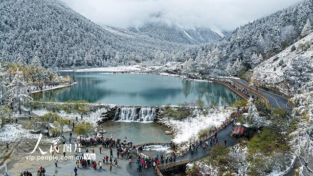 四川理县：毕棚沟秋景迷人