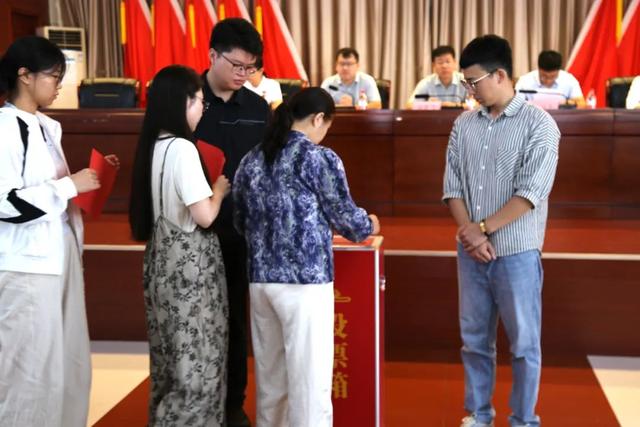 滨城区梁才街道召开科学技术协会第二次代表大会