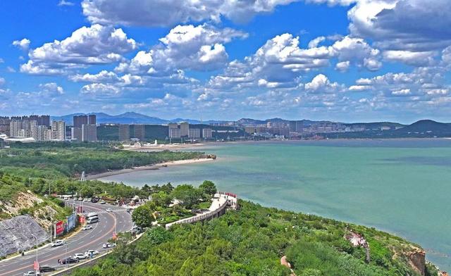 读懂城市丨“关外第一城”葫芦岛，自在山海