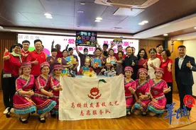 温情满溢父亲节！这个高校校友合唱团为养老院长者送上祝福图片