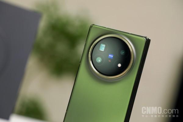vivo X Fold5评测：重量仅217g 比iPhone还轻的折叠屏