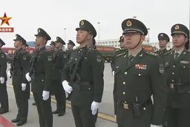 回来了！迎烈士回家的塔台对话听到泪目图片