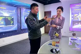 卫星发射保险护航大国重器、高精前沿图片