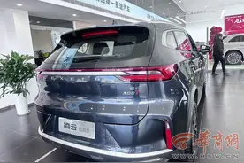 买新车店方免费代办旧车报废手续 报废的残值却没有给客户图片