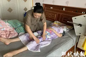 9年！妻子坚持照料“渐冻人”丈夫图片