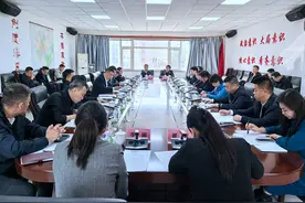 让定制公交更加便民惠民图片