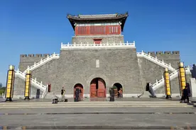 刘备与德州平原龙门楼图片