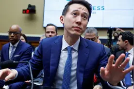 美议员反复逼问国籍，TikTok CEO：再说一次，我是新加坡人视频封面