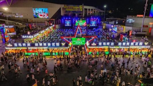 日夜交替，乐趣翻倍！快来青岛西海岸新区金沙滩啤酒城解锁双重精彩！