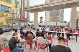 光明区人大代表“一线破题”书写履职担当答卷图片