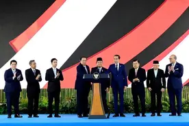 “免费午餐”成昂贵账单，这国遭遇“股债汇”三杀！图片