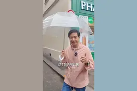 雷军最终选择粉色衣服出差巴黎，网友：显年轻，有活力图片