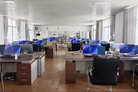 一个账号多端使用，十堰丹江口市多所学校用上“云电脑”图片