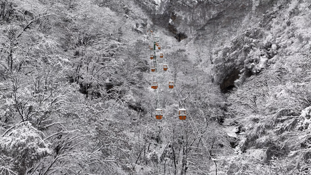 走！进山看西安2025冬天第一场雪！