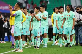 聚焦｜继续受困锋无力 国足两战一球未进出线形势急转直下图片