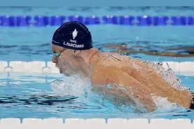 这状态！法国选手马尔尚一晚上两破奥运纪录&本届比赛已收获三金图片