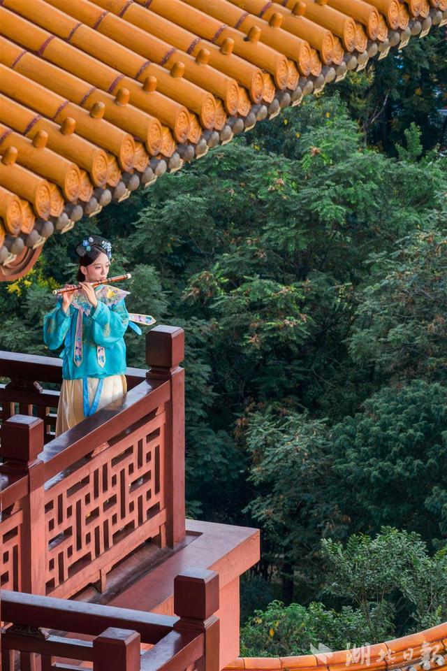 本周六，黄鹤楼户外实景演出回归！
