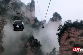 张家界天子山：冬日暖阳绘画卷图片