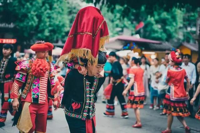 国庆中秋，“趣游”楚雄彝人古镇，解锁双倍快乐！
