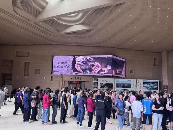 大足“双节”接待游客16.47万人次 贴心服务筑牢安全防线​