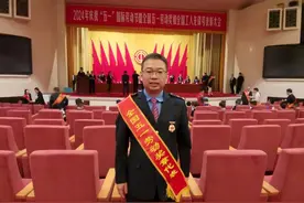 今天，国铁北京局这位一线铁路信号“联锁专家”受到表彰图片