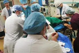 33岁三胎妈妈羊水栓塞，珠江医院为她保住性命和子宫图片