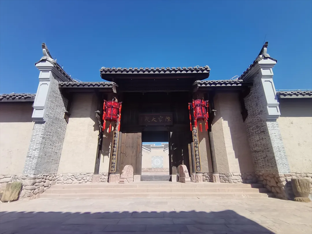 【跟着赛事游凉山】“川超”开zuá！赴一场凉山之约，足球与山水都是最美风景线