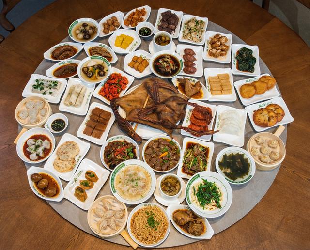 福建三明千年“福气”漫游指南：山水、小吃、客家魂，让5国老外集体上头！