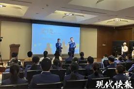 博物馆里读《世说新语》，南京这群中学生在行走的课堂中感知六朝往事图片