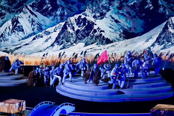 高端专访｜以山水为幕，以光影为笔，用电影叙事绘就巴蜀文旅新画卷    “电影人公益示范行”中国影协文志愿服务走进四川绵阳梓潼！