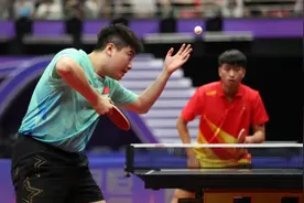 多图：乒乓球男子团体A组首轮，国乒男团3-0战胜越南队图片